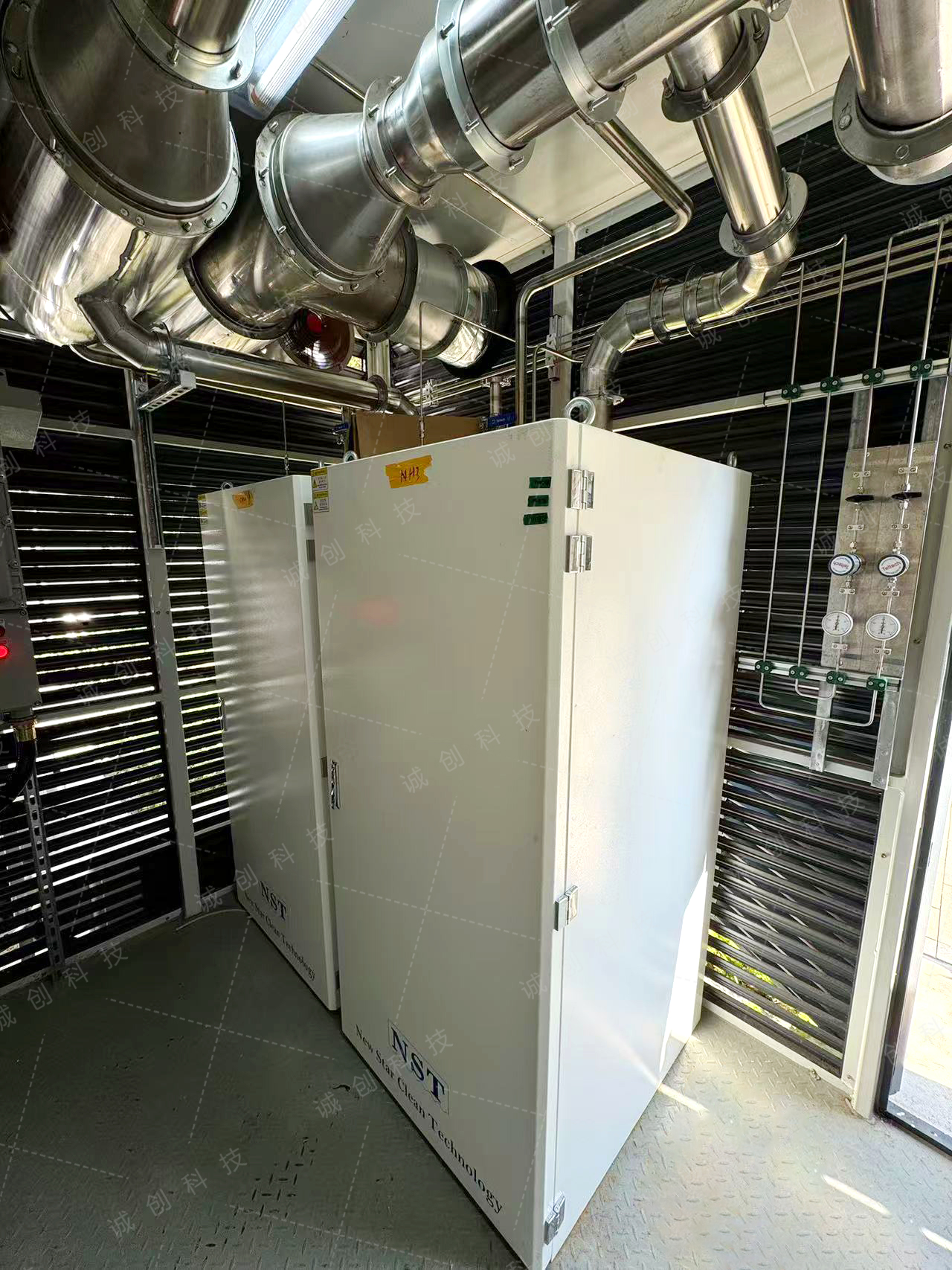 易燃易爆移动气站中的3台尾气处理器